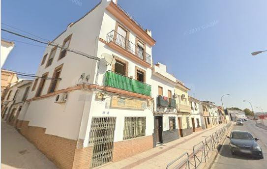 SE VENDE casa adosada OKUPA en C Doctor Moyano Cruz 31 de Pu