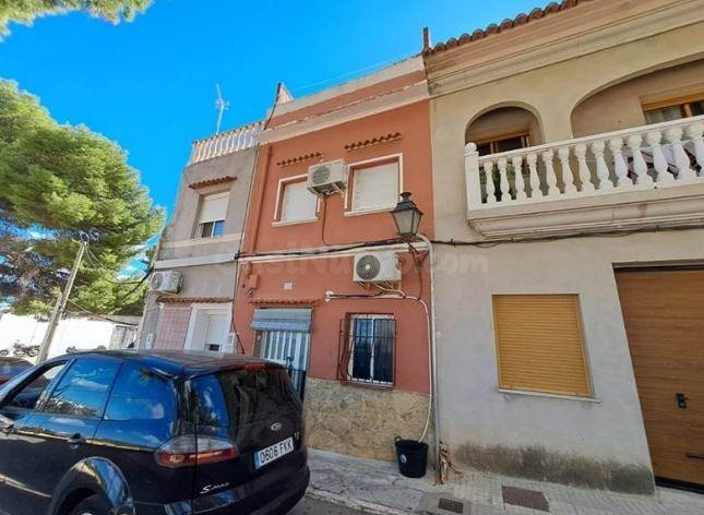 SE VENDE casa OKUPA en C VISTA HERMOSA 10 de Oliva - foto 3