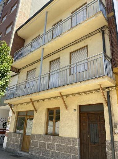 SE VENDE piso OKUPA en C Fabero 38 de Ponferrada - foto 3