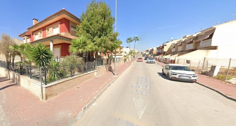 SE VENDE piso OKUPA en C Marques De Molina  de Molina de Seg