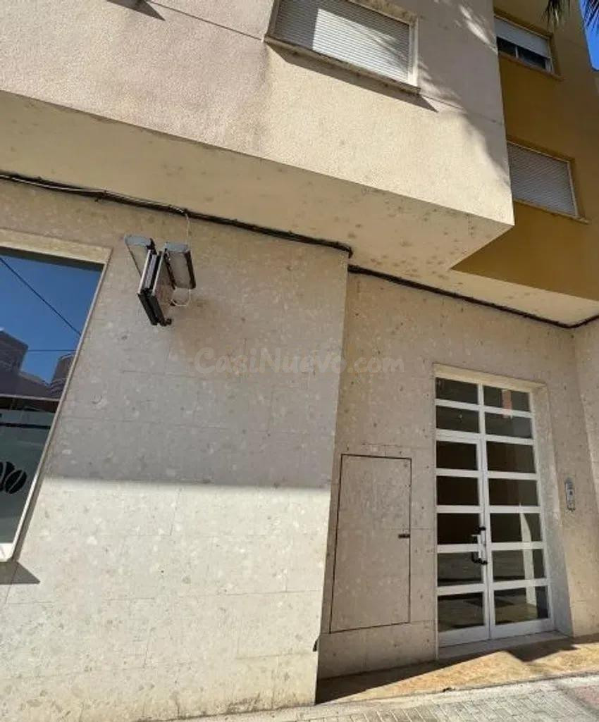 SE VENDE piso OKUPADO en Calle Cervantes Nº 22 Amposta (Tarr - foto 2
