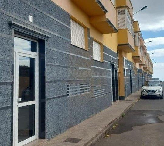 SE VENDE piso OKUPADO en Calle Duero Nº 2 Telde (Las Palmas)
