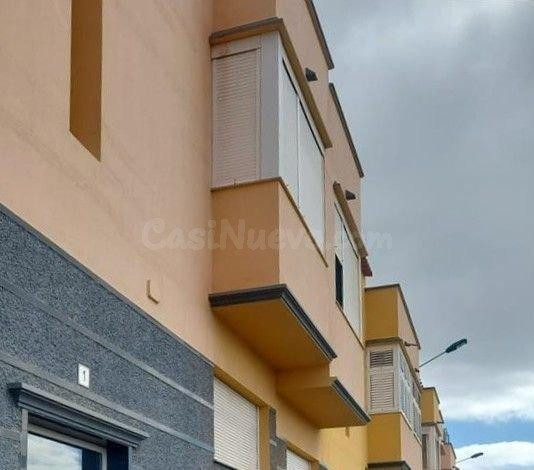 SE VENDE piso OKUPADO en Calle Duero Nº 2 Telde (Las Palmas) - foto 2