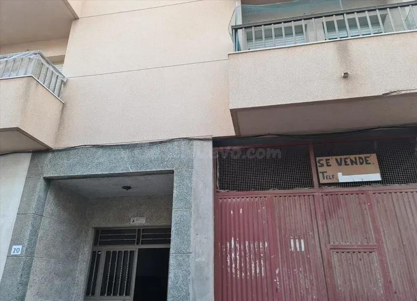 SE VENDE local comercial OKUPADO en C Jimenez Diaz 20, El Ejido (Almería)