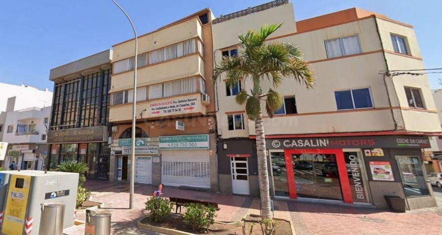 SE VENDE piso OKUPA en C Avenida Canarias 349 de Santa Lucí - foto 2