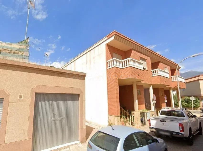 SE VENDE casa OKUPADA en C Galeotes  6 de Ejido (El)