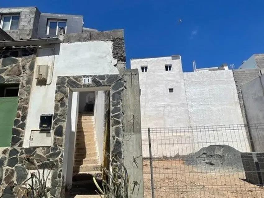 SE VENDE piso OKUPADO en Escultor Manolo Ramos Nº 9 Ingenio  - foto 2