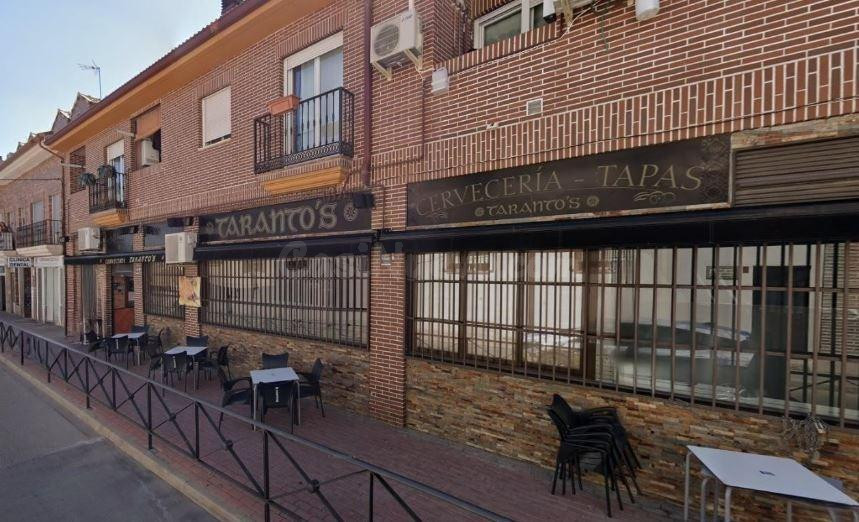 SE VENDEN 2 locales comerciales OKUPA en C Lavaderos de Yele - foto 2