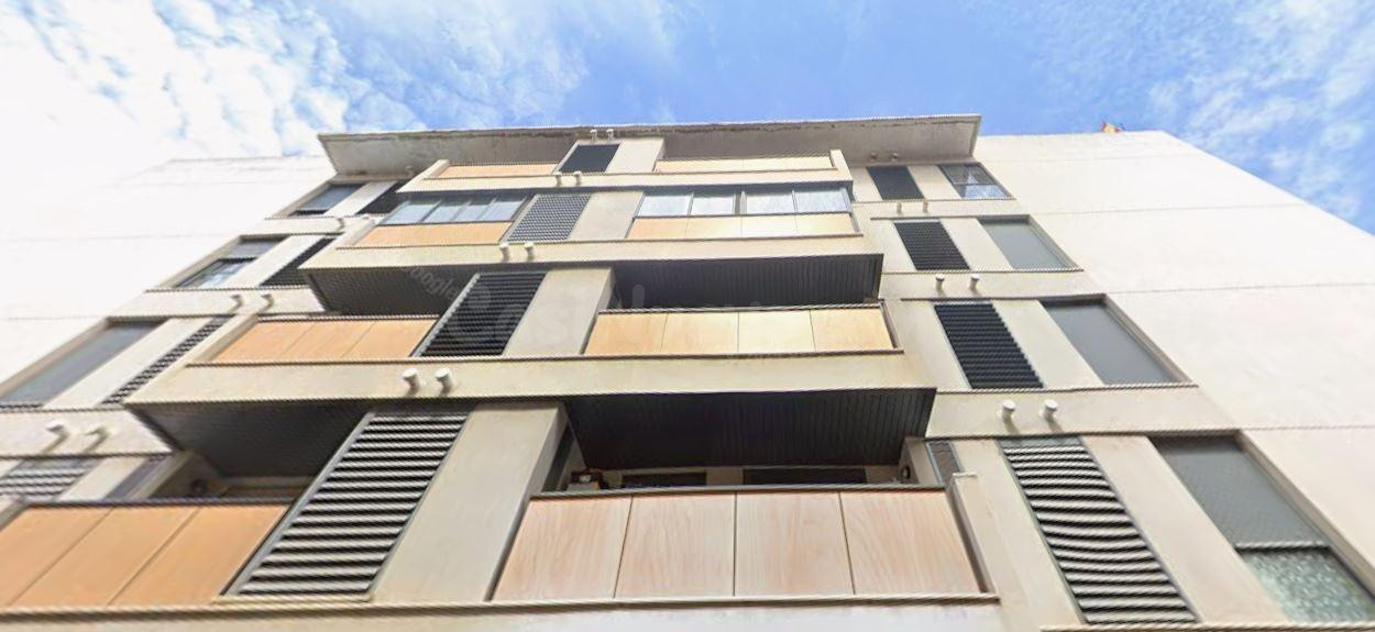 SE VENDE piso OKUPADO en Cristobal Colon Nº 127 Huelva (Huelva).