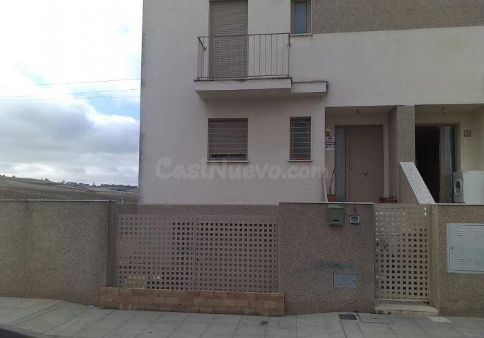 SE VENDE casa adosada OKUPA en C Huelva 7 de Palma del Conda - foto 2