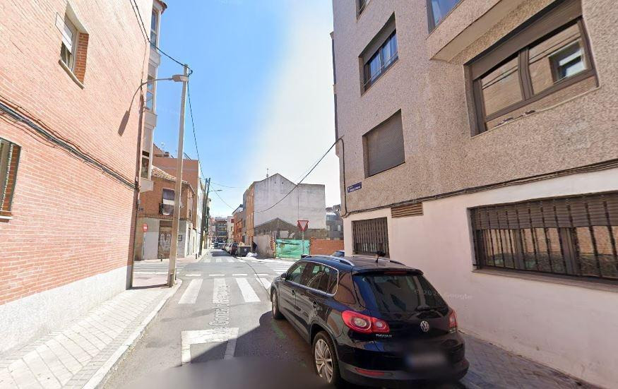 SE VENDE piso OKUPADO en  Gonzalo Herrero Nº 16 Madrid (Madrid)