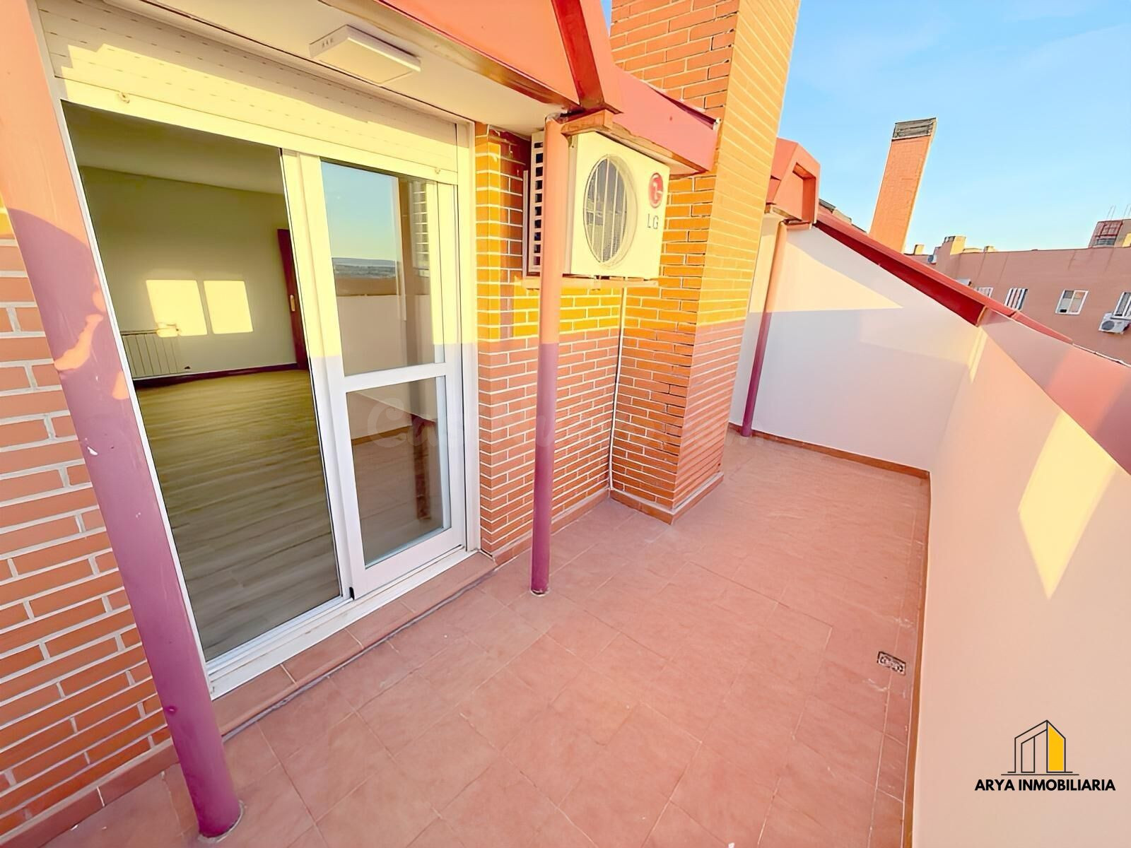 Exclusivo Ático Reformado en Torrejon de Ardoz - Fresnos - foto 2