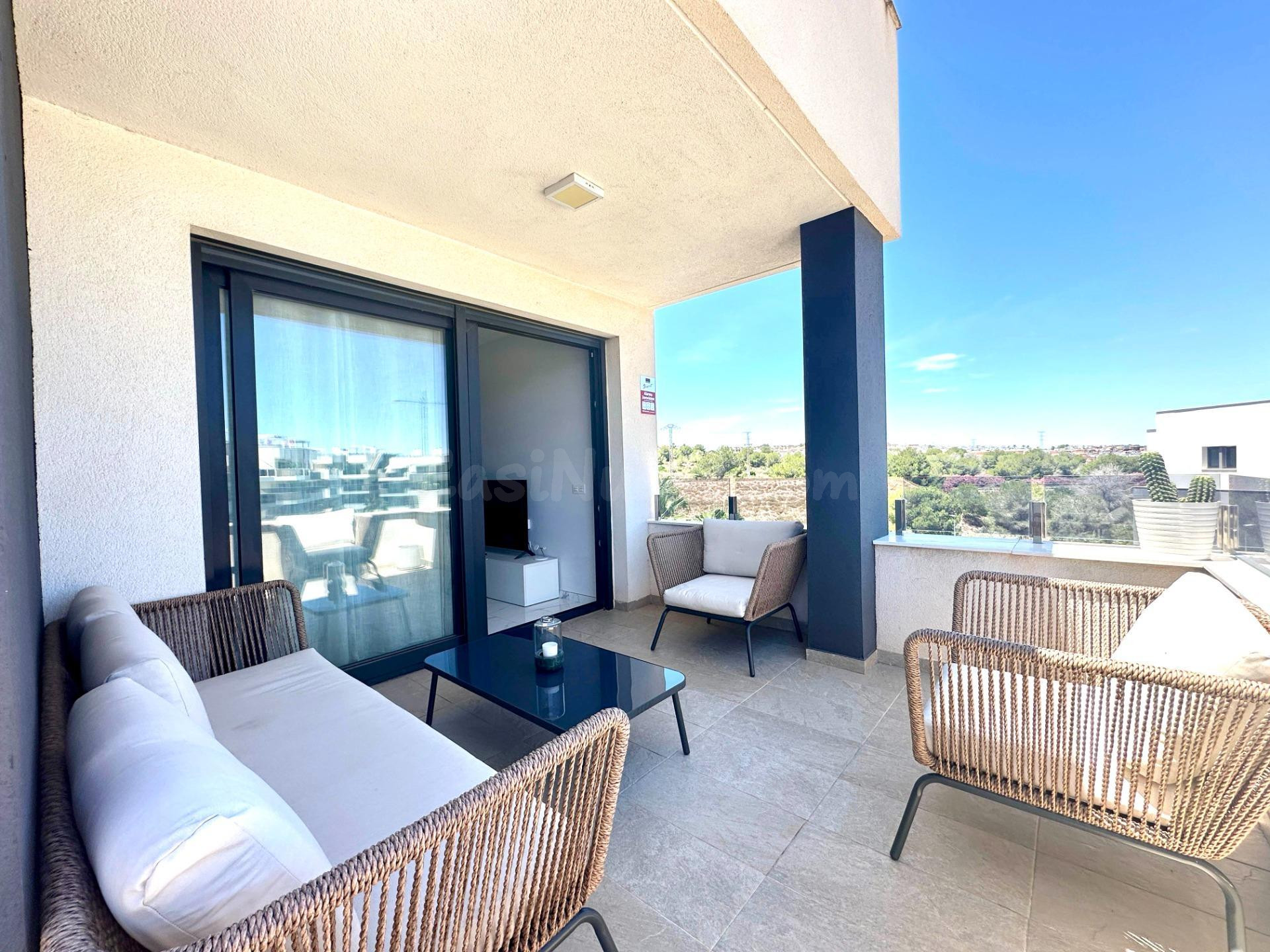APARTAMENTO DE 2 DORMITORIOS 2 BAÑOS EN ORIHUELA COSTA ( PAU 8)