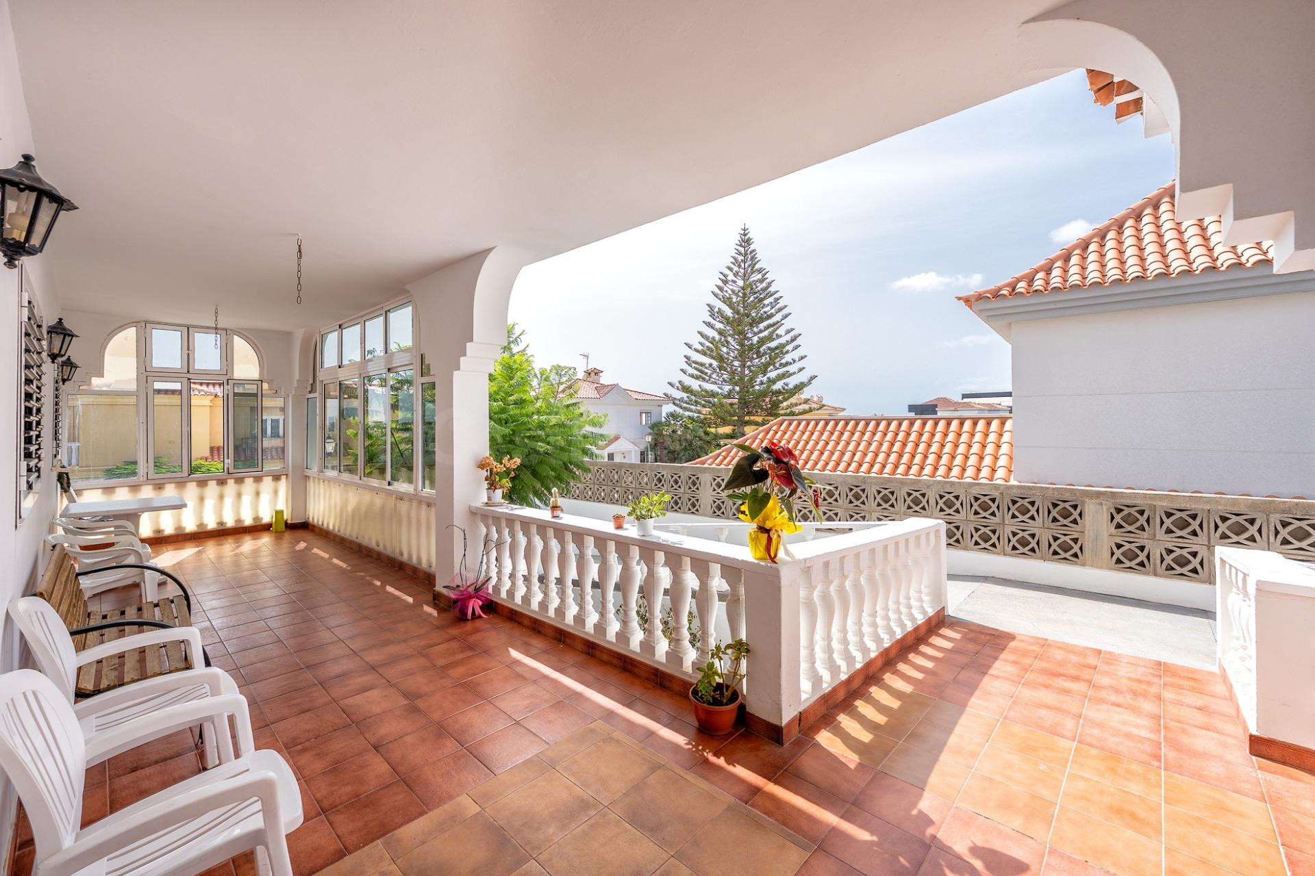 Amplio Chalet Independiente en Los Olivos, Sonnenland – Gran - foto 2