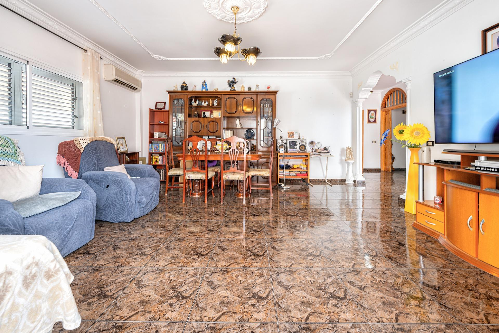 Amplio Chalet Independiente en Los Olivos, Sonnenland – Gran - foto 4