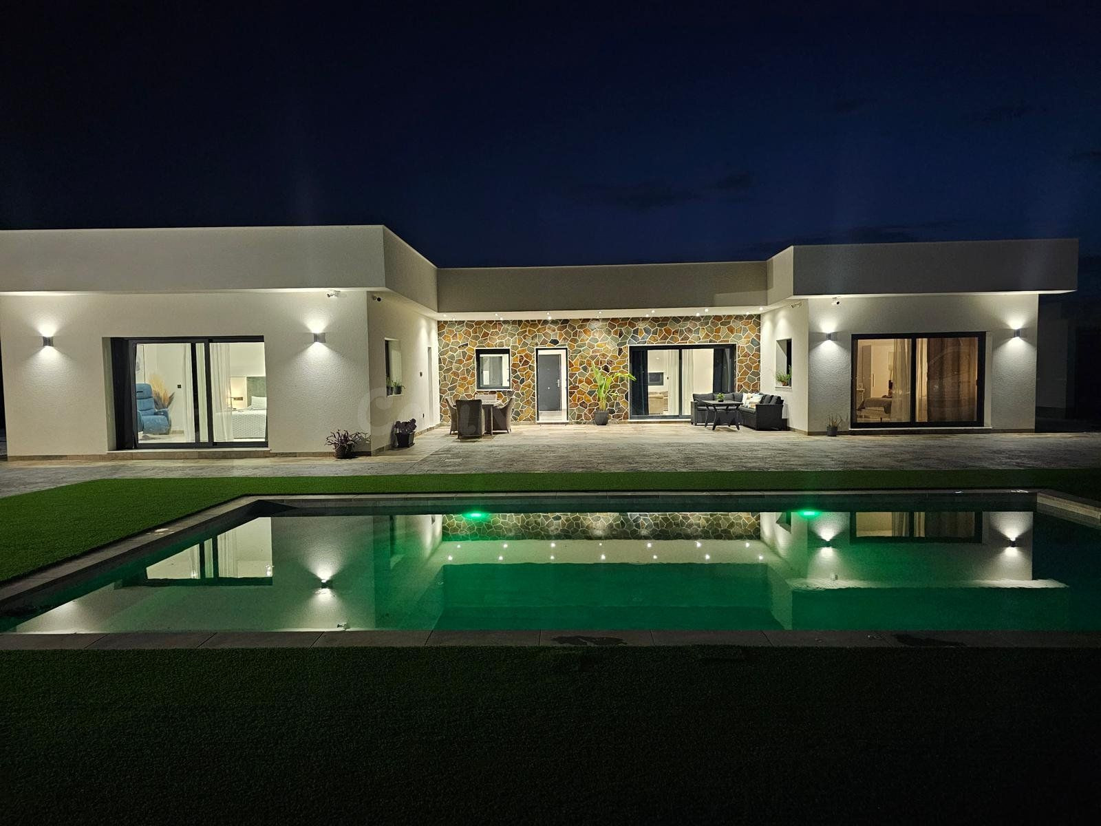 Casa de campo 4 habitaciones 213m² en venta - Costa blanca sur