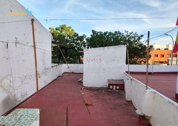 CASA EN SAN FERNANDO CON MUY BUENA SITUACIÓN PARA REFORMAR