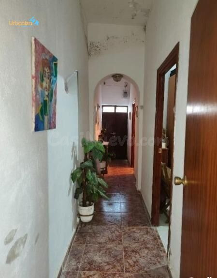 CASA EN SAN FERNANDO CON MUY BUENA SITUACIÓN PARA REFORMAR - foto 5