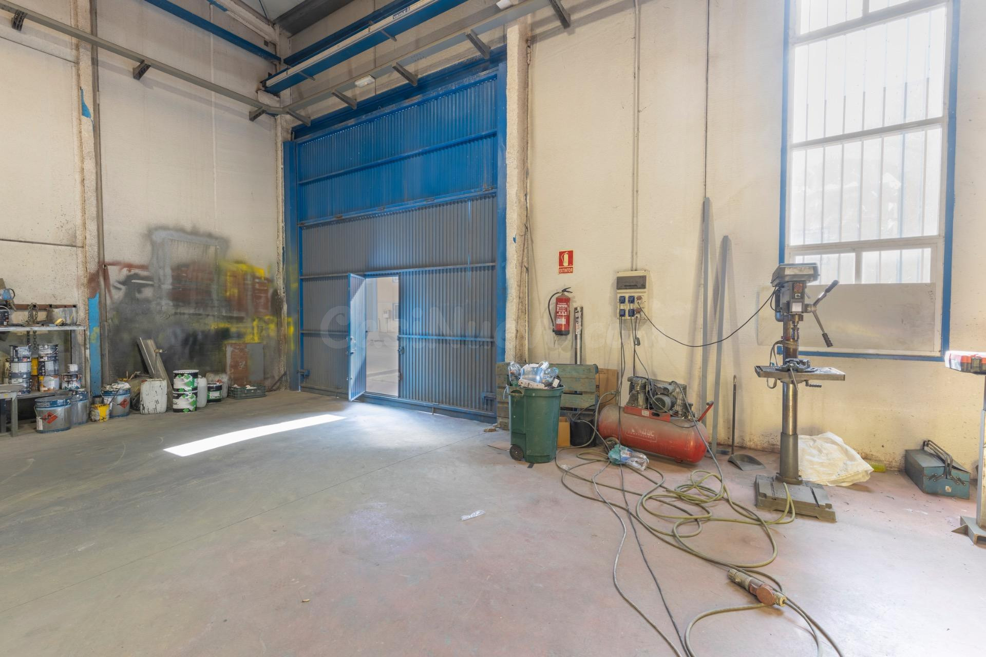 ¡Oportunidad única en Cijuela! Nave industrial lista para em - foto 5