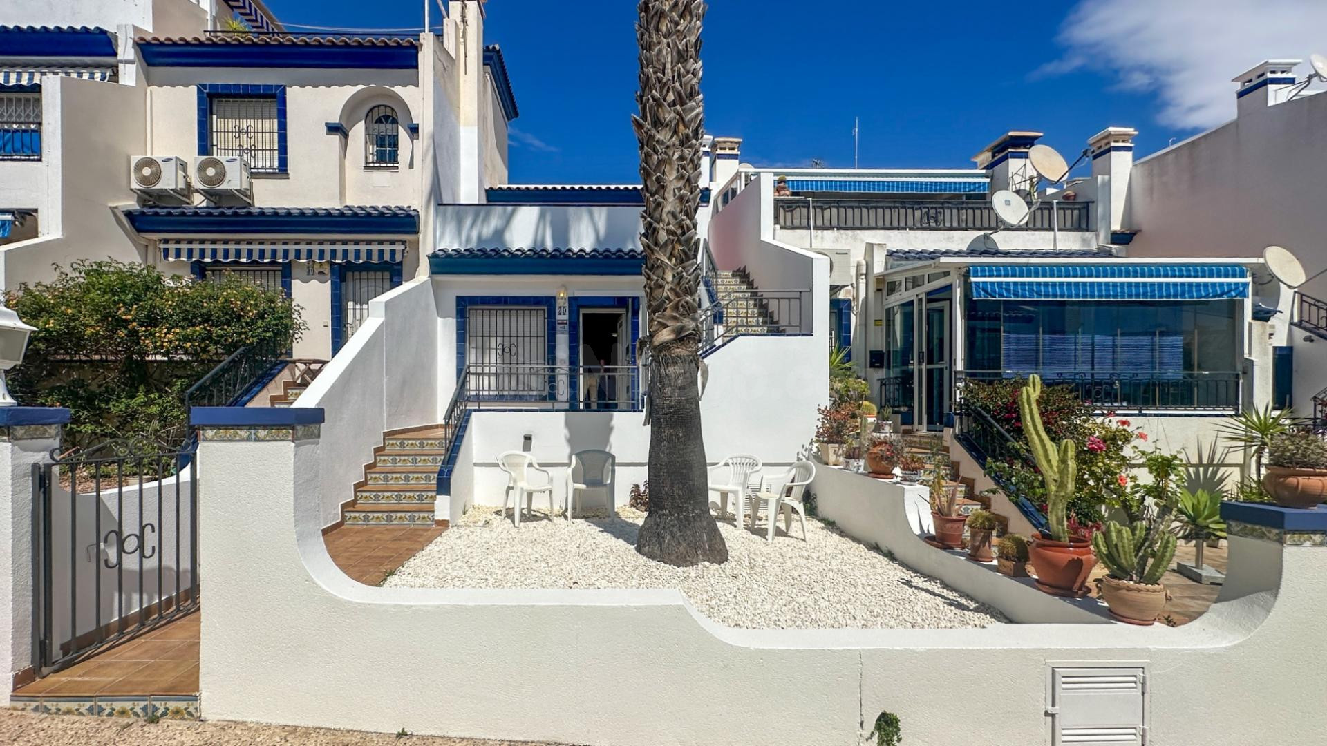 Casa 2 habitaciones 64m² en venta - Villamartín-Las Filipinas