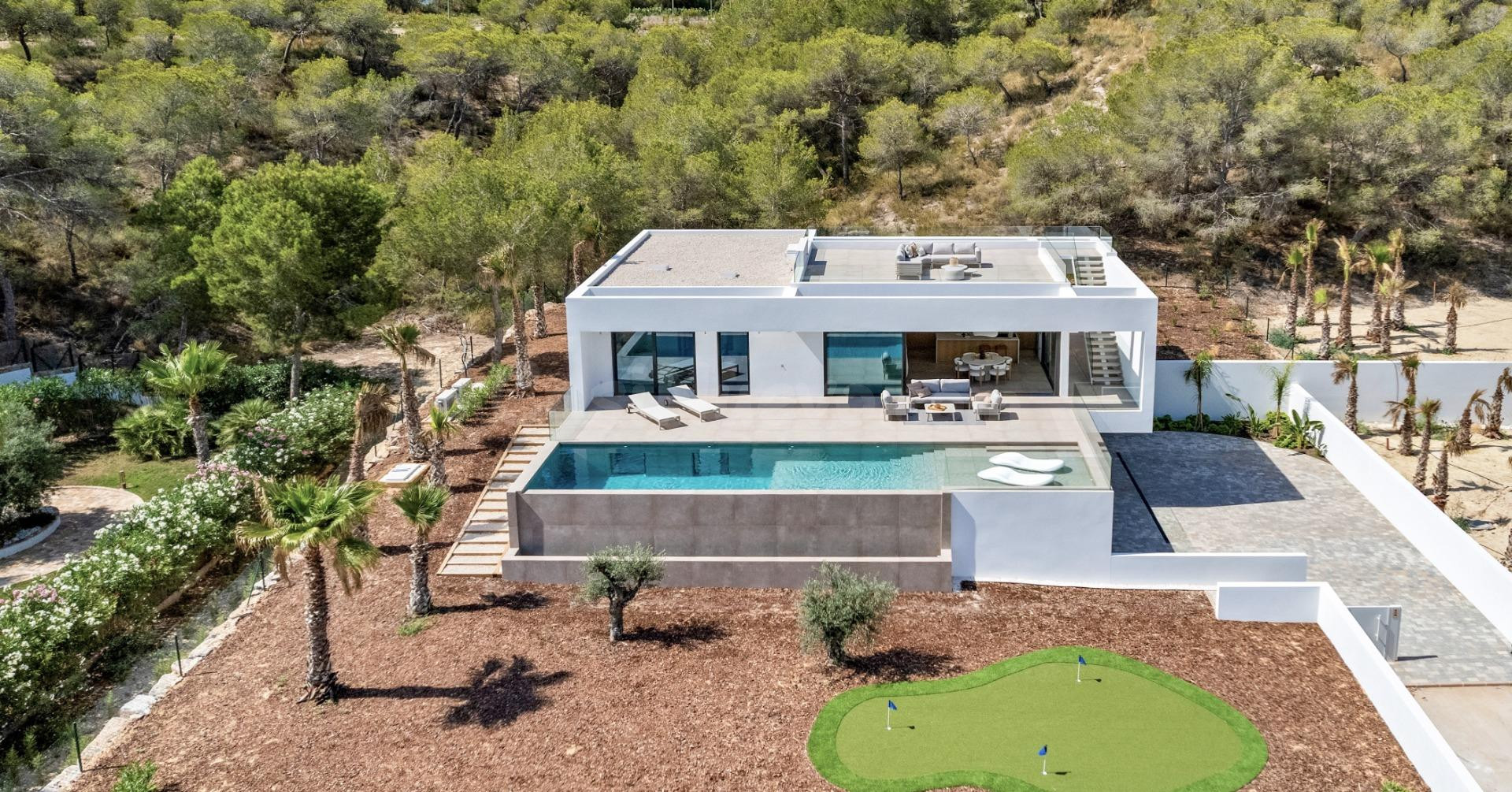 Villa de Lujo de Nueva construcción Premiada en Venta en Las Colinas Golf Resort con Piscina Privada, Solarium y Vistas al Mar | Orihuela Costa