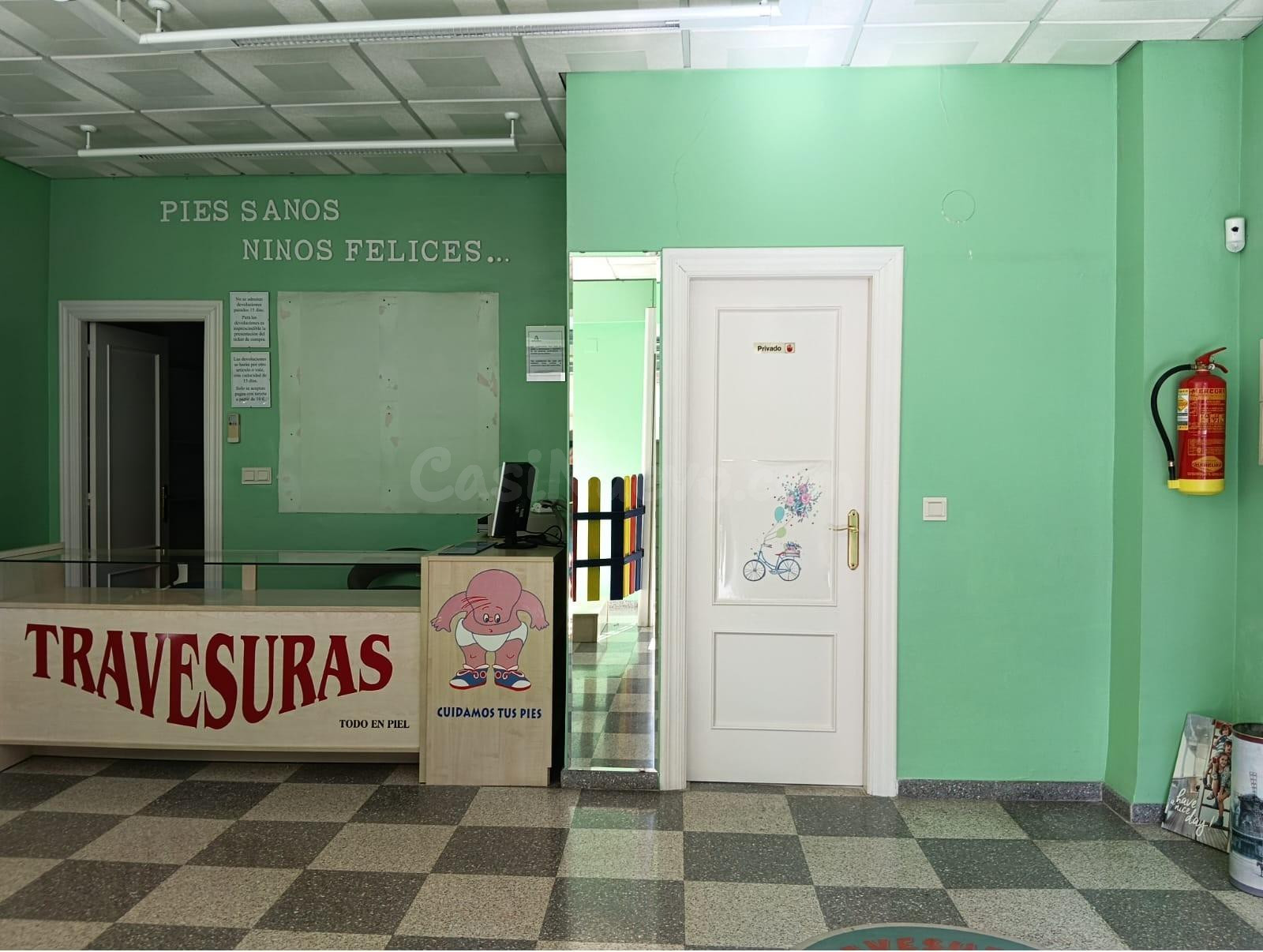 Local comercial en Maracena - foto 4