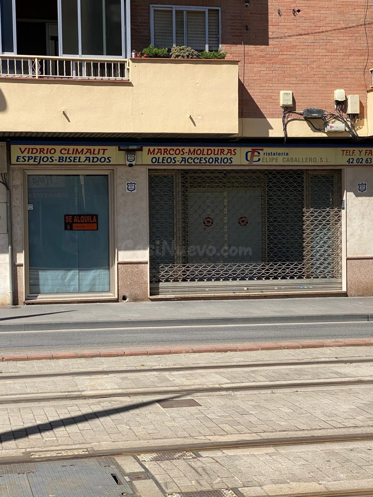 LOCAL 1º LINEA CENTRO DE MARACENA JUNTO A PARADA DE METRO!!! - foto 2