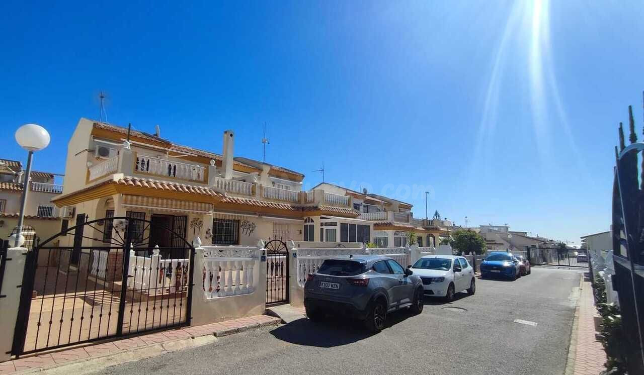 Casa 3 habitaciones en venta - La Zenia