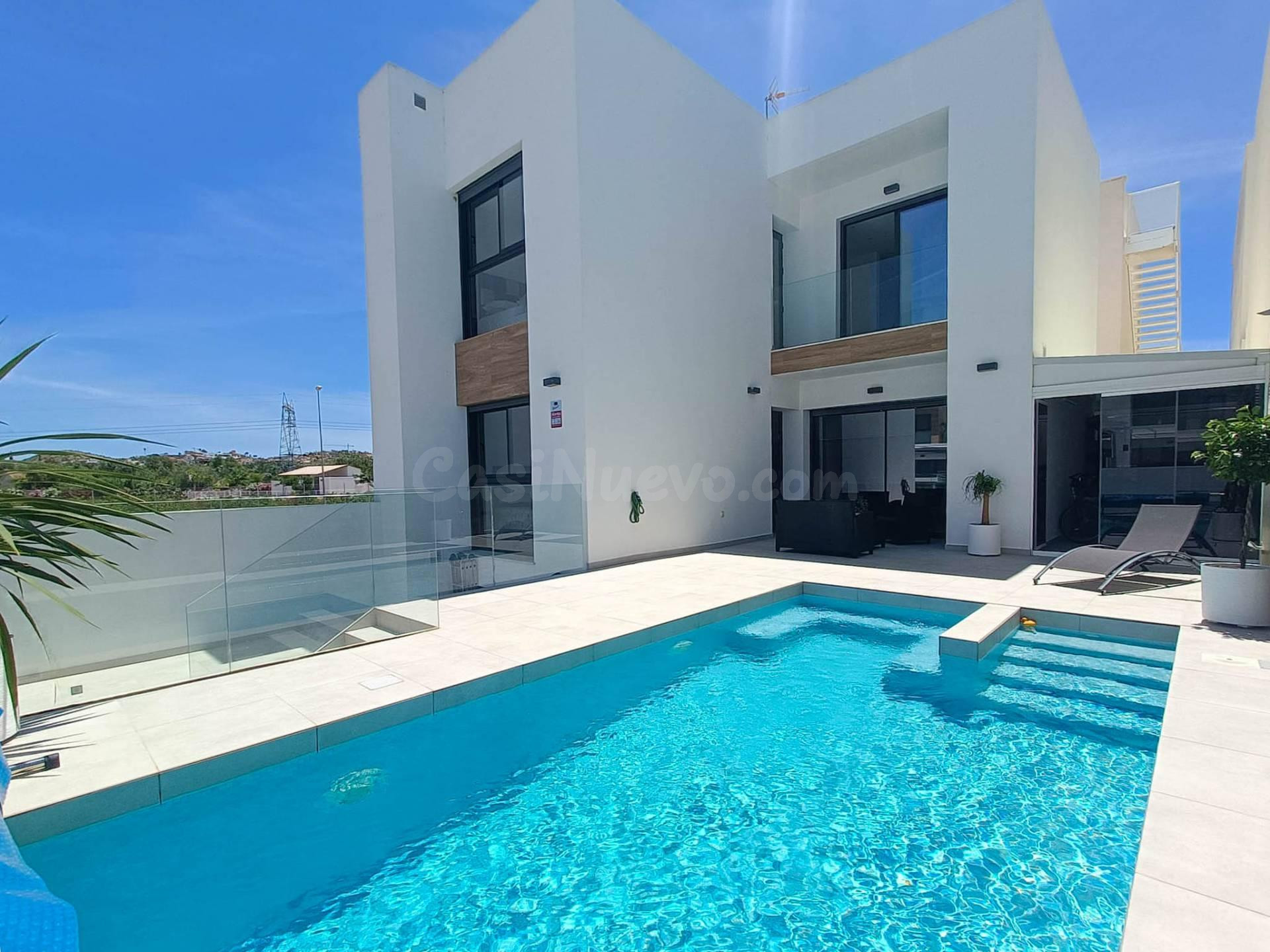 Villa 5 habitaciones 214m² en venta - Pueblo 5
