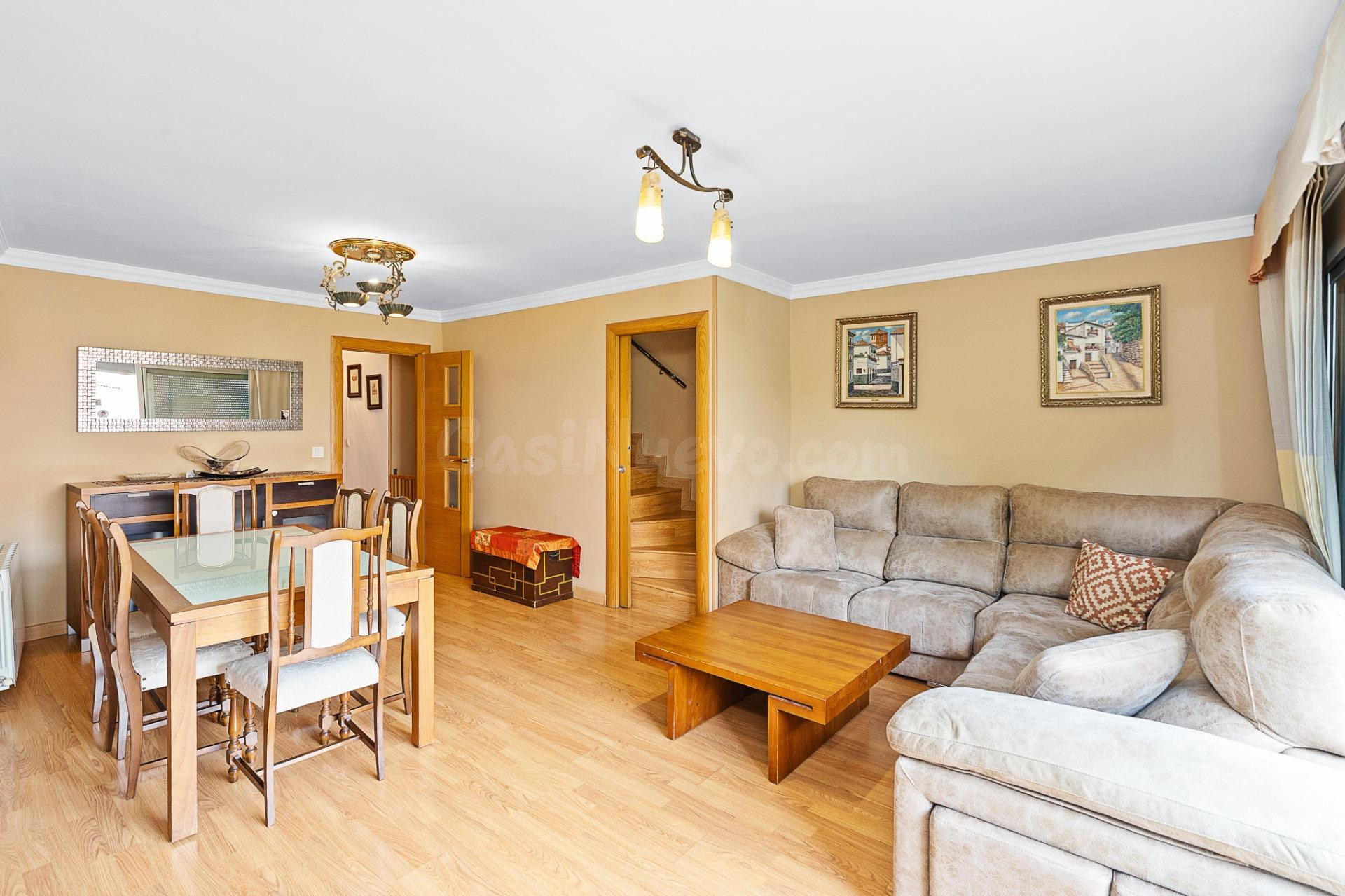 EN VENTA ATICO DÚPLEX CON GRAN TERRAZA JUNTO ESTACIÓN DE AUT - foto 5