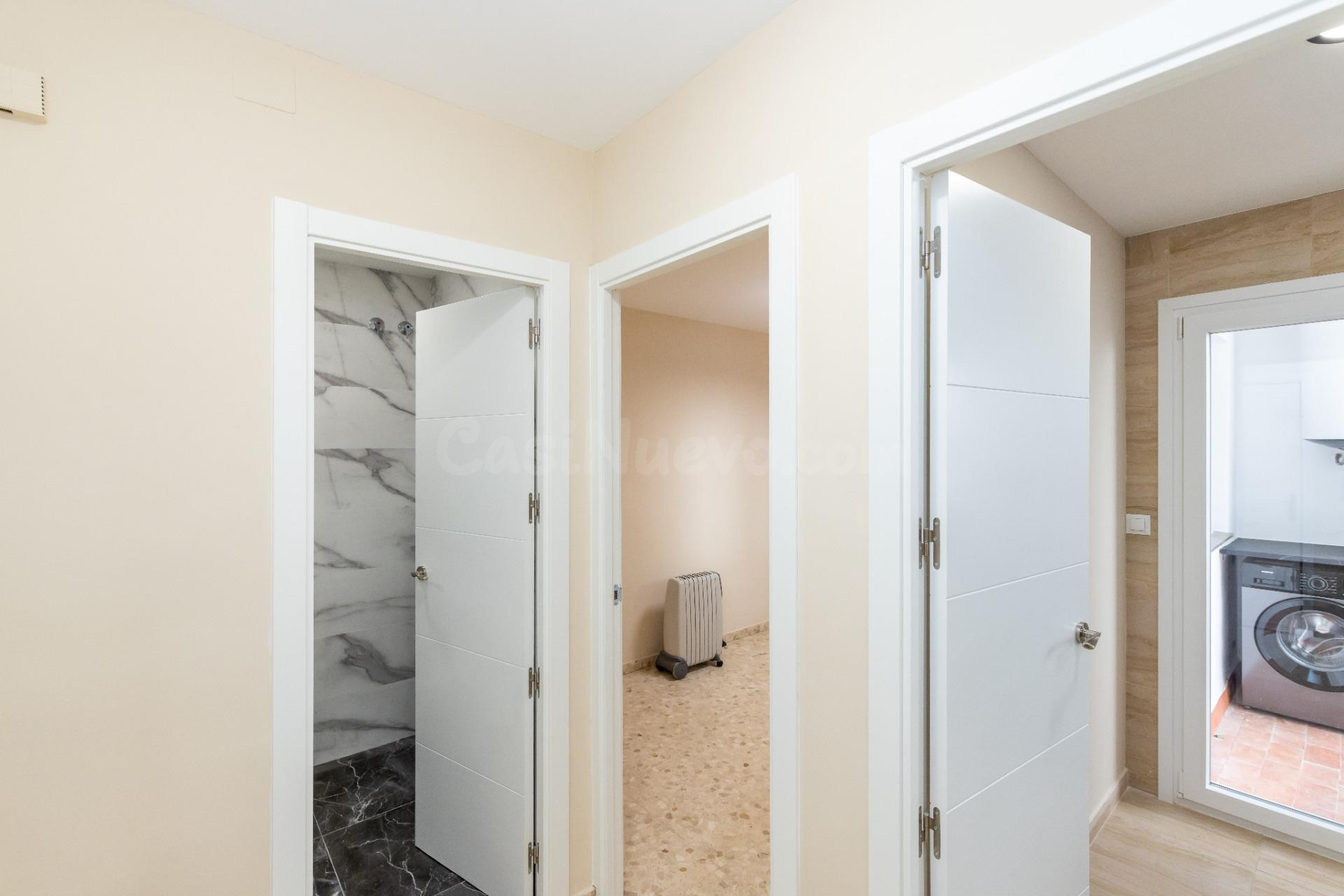 Espectacular Piso Reformado de 4 Dormitorios con Garaje en e - foto 3