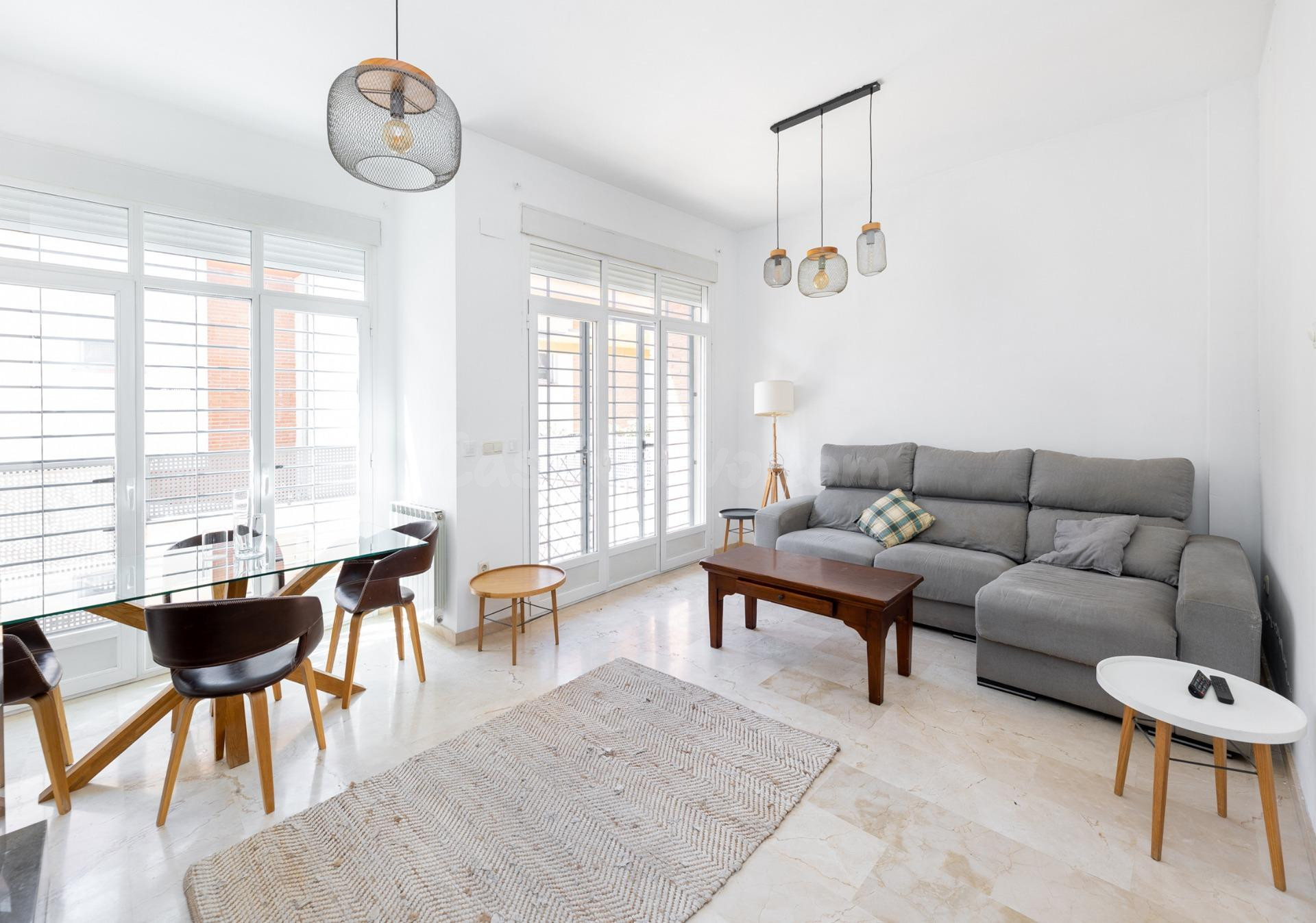 Casa Adosada Ideal en Urbanización con Piscina - foto 4
