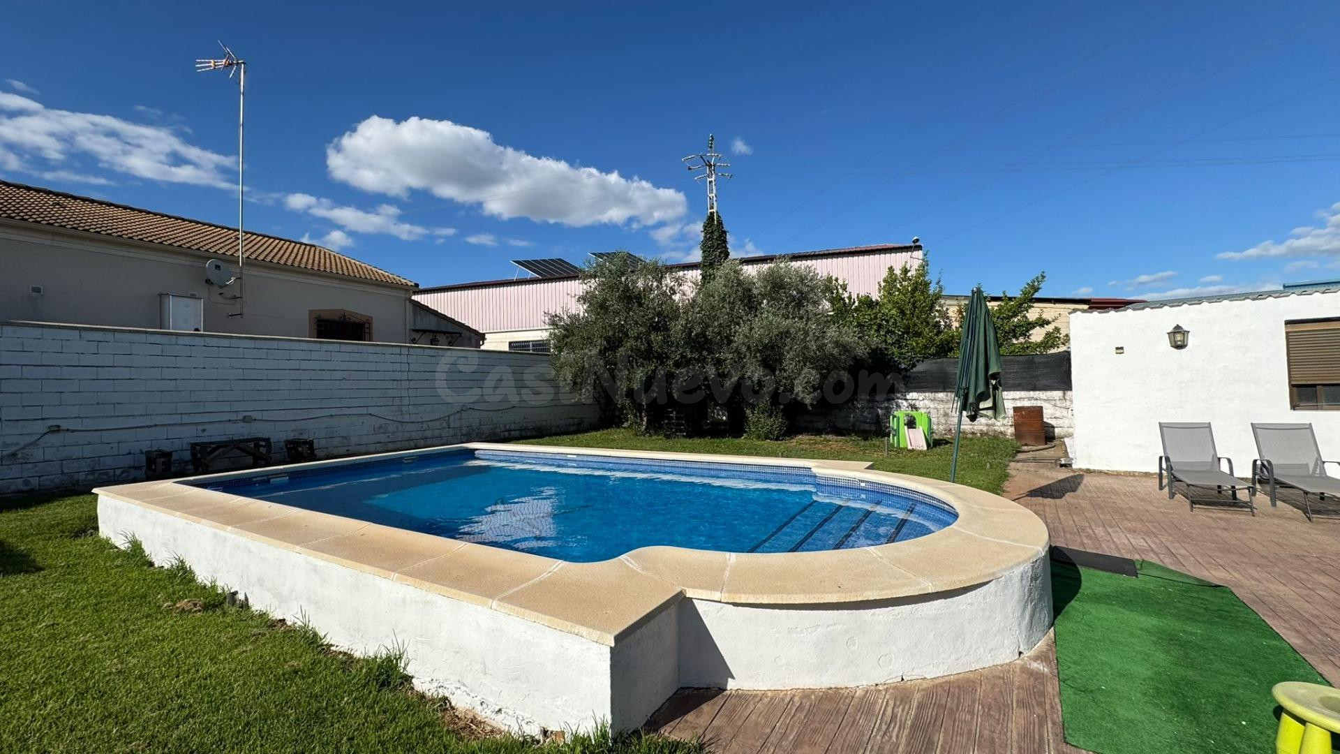 Exclusivo Chalet en Las Quemadas - Ideal para Familias