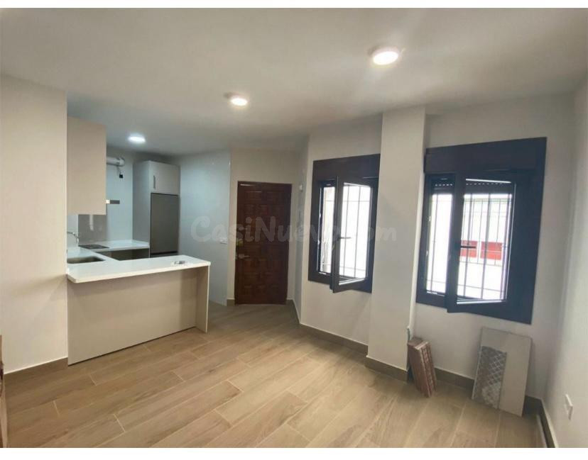 SE VENDE PISO CENTRO