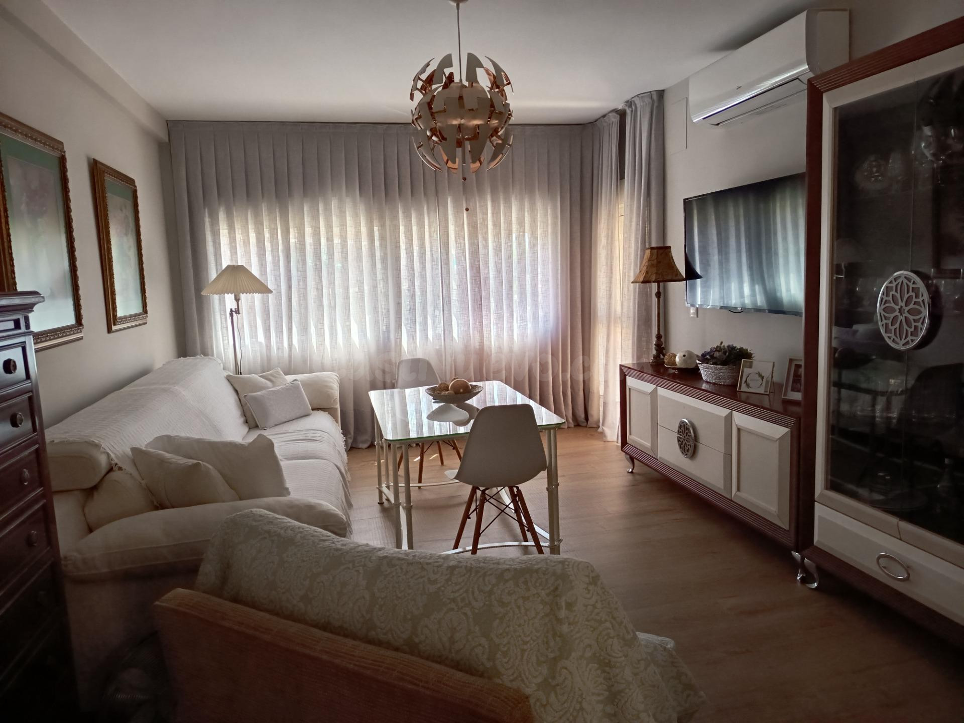 SE VENDE PISO 4 DORMITORIOS PARQUE CRUZ CONDE