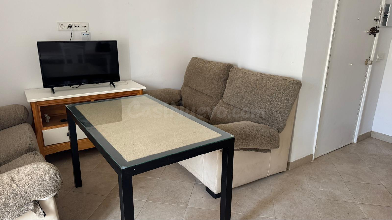Exclusivo estudiantes !! Piso en Huerta de la Reina, Córdoba - €700/mes