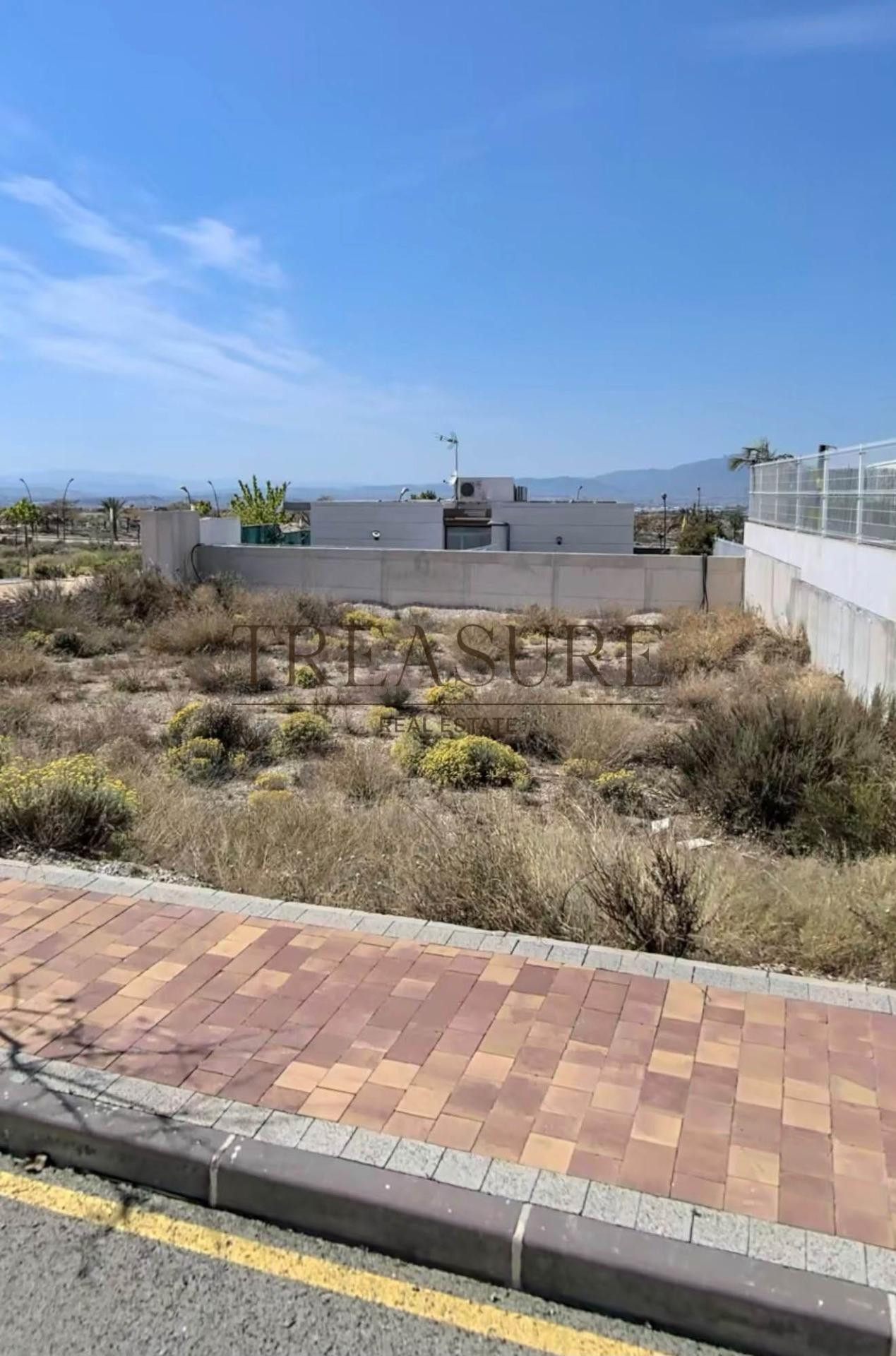 Terreno en venta en la prestigiosa urbanización La Quinta  (Molina de Segura)