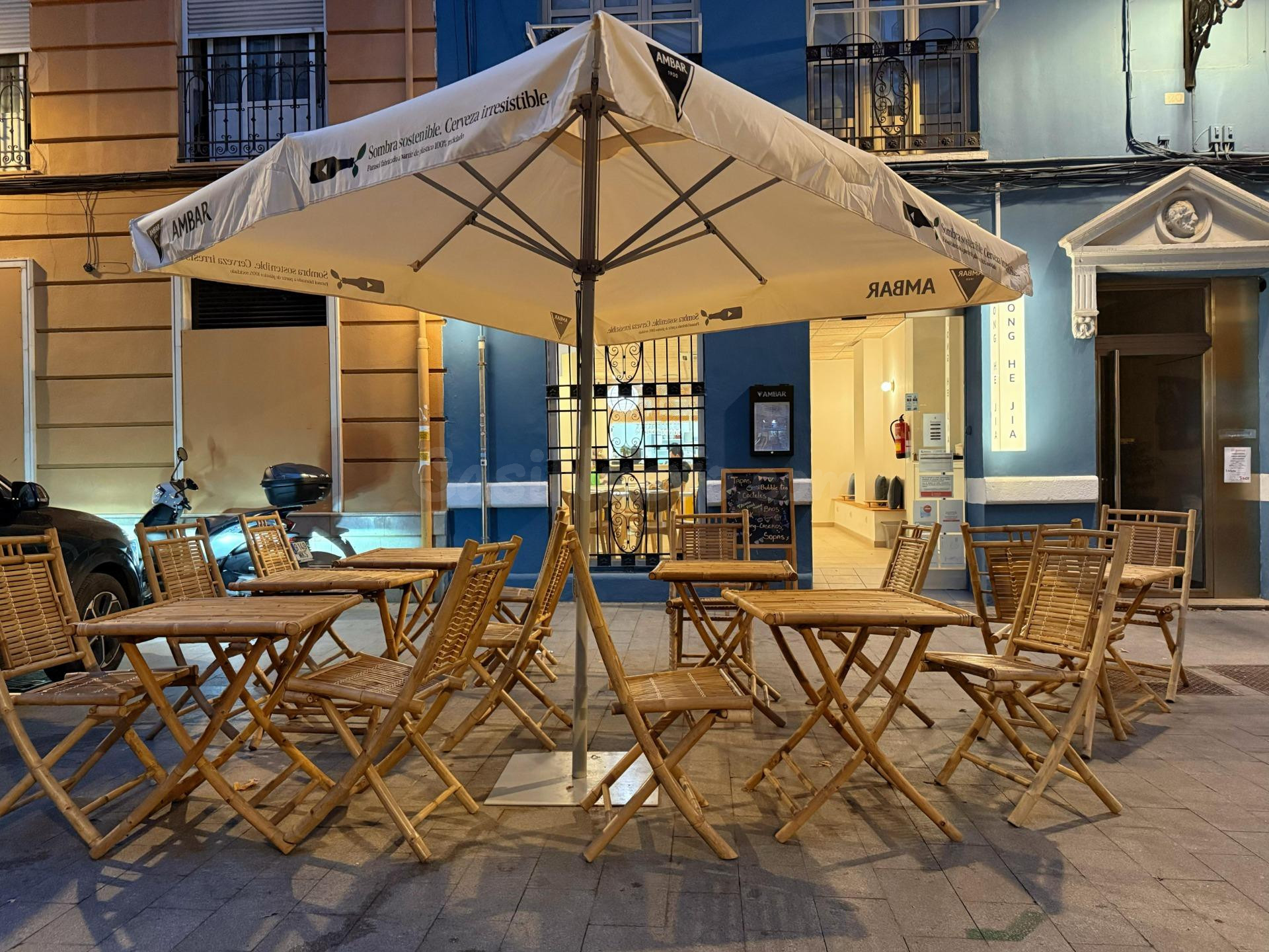 Traspaso de restaurante equipado con terraza en Ruzafa