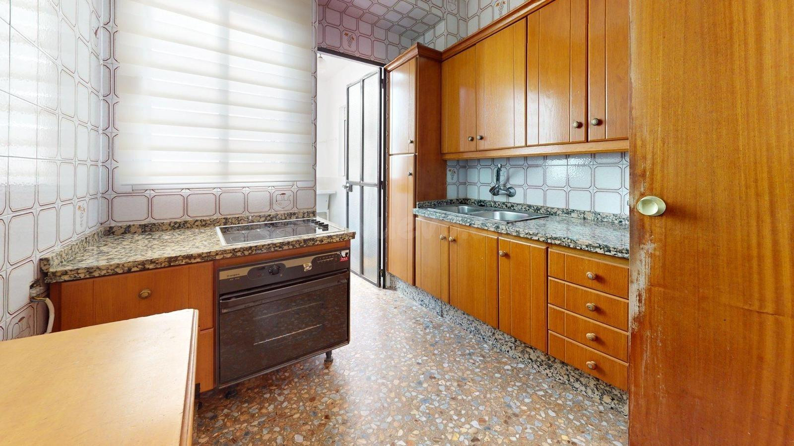 Amplio piso en Córdoba, zona Levante - Ideal para primera vi - foto 4