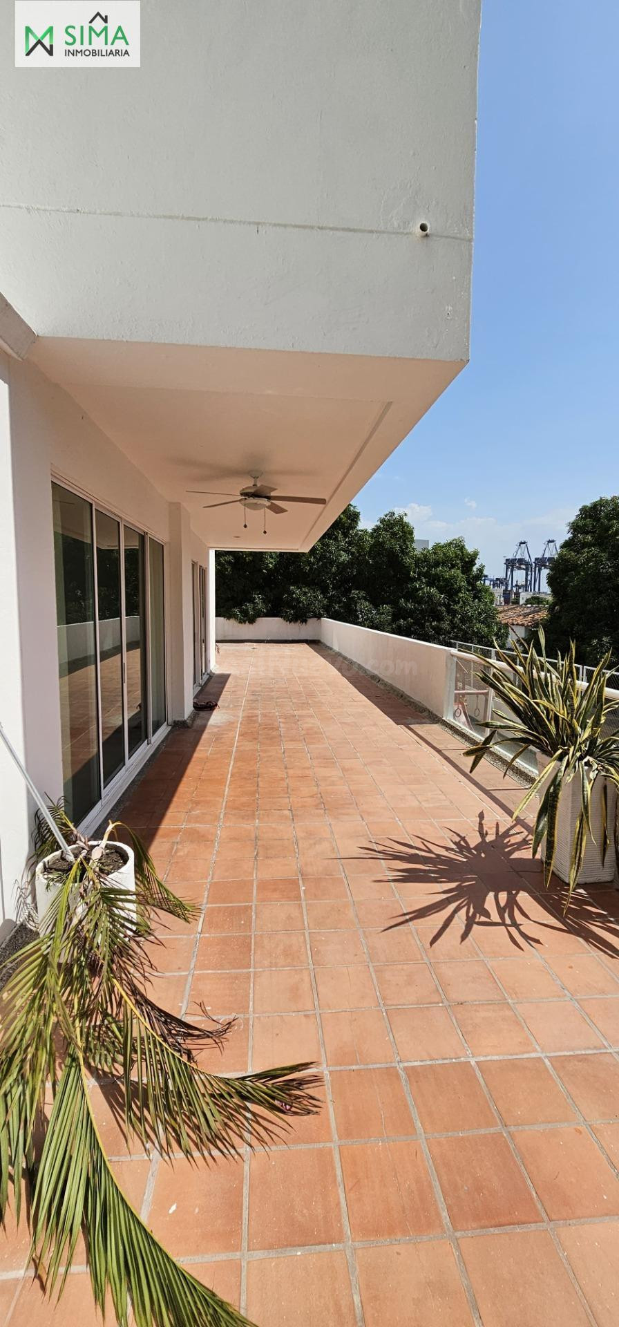 SE ARRIENDA AMPLIO APARTAMENTO DE 131 m2 EN ZONA EXCLUSIVA D - foto 5