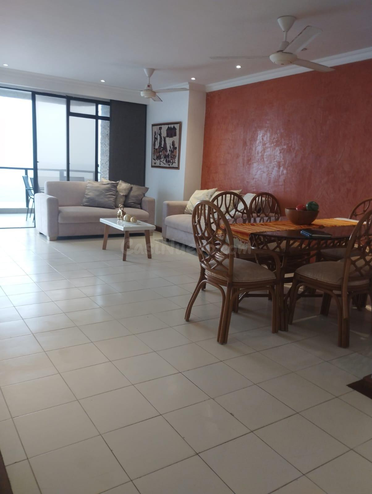 Venta De hermoso Apartamento Frente al mar ubicado en bocagr - foto 4