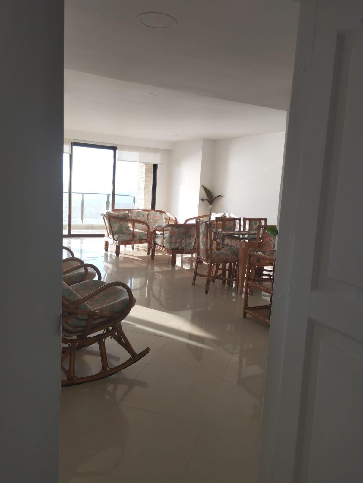 Venta De hermoso Apartamento Frente al mar ubicado en bocagr - foto 3