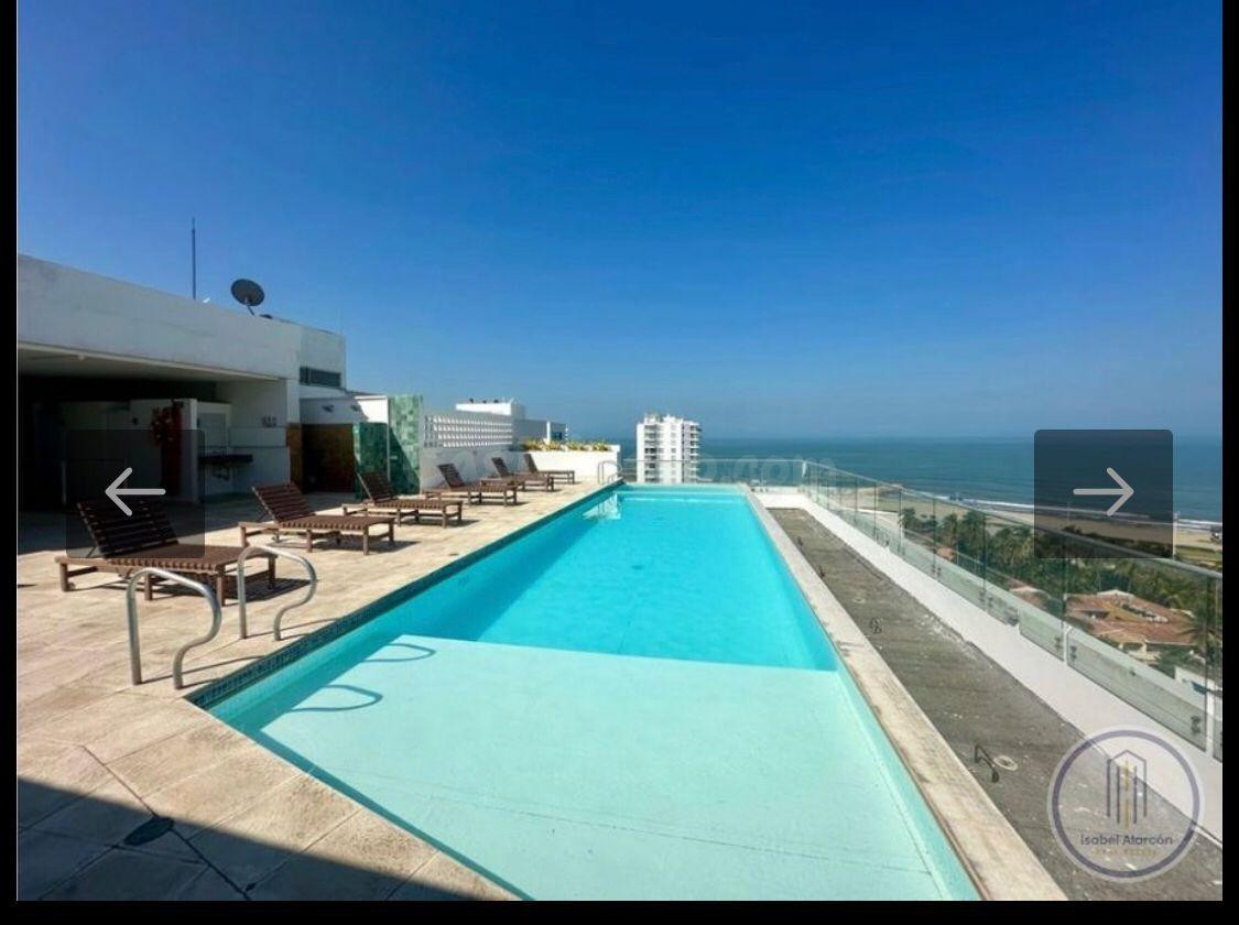 VENDA DE  APARTAMENTO TRIPLE PISO CON VISTA AL MAR EN EL BARRIO DE CRESPO.