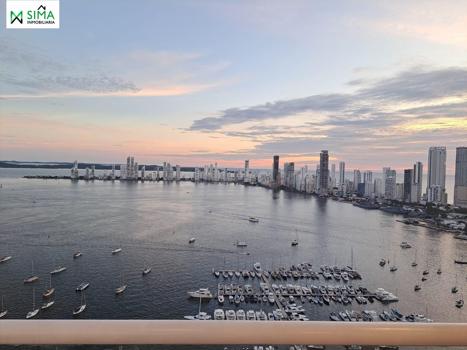 Vive Frente a la Bahía: Penthouse de 3 habitaciones en Manga, Cartagena - 175 mt2