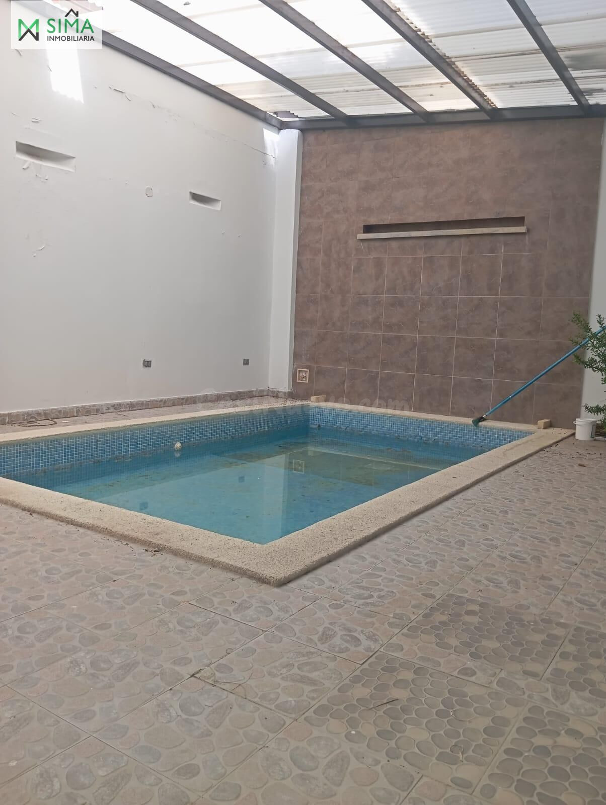 Casa 7 habitaciones 450m² en alquiler - Castillogrande