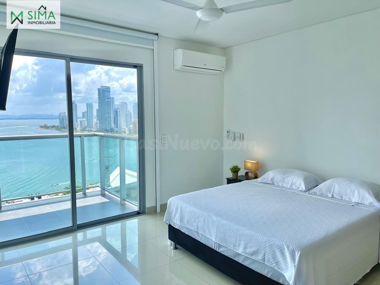 ¡Vive la experiencia costera en este hermoso apartamento en venta en Castillogrande, Cartagena!