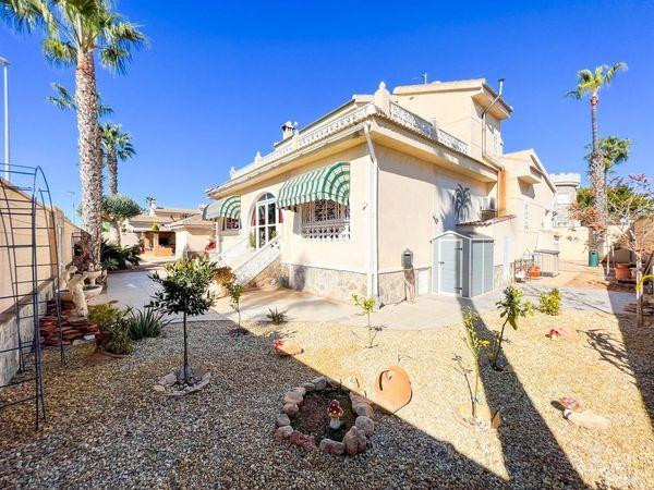Casa en Dona Pepa - foto 2