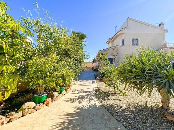 Casa en Dona Pepa - foto 4