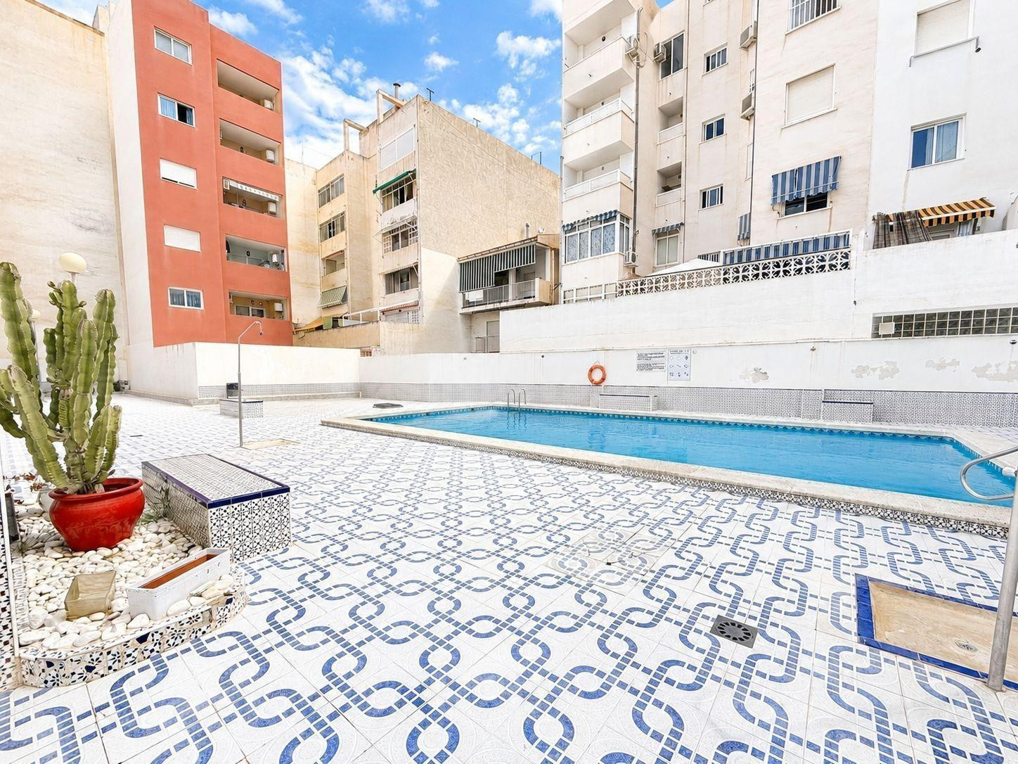 ÁTICO DUPLEX DE 3 habitaciones CON SOLARIUM PRIVADO Y PISCINA