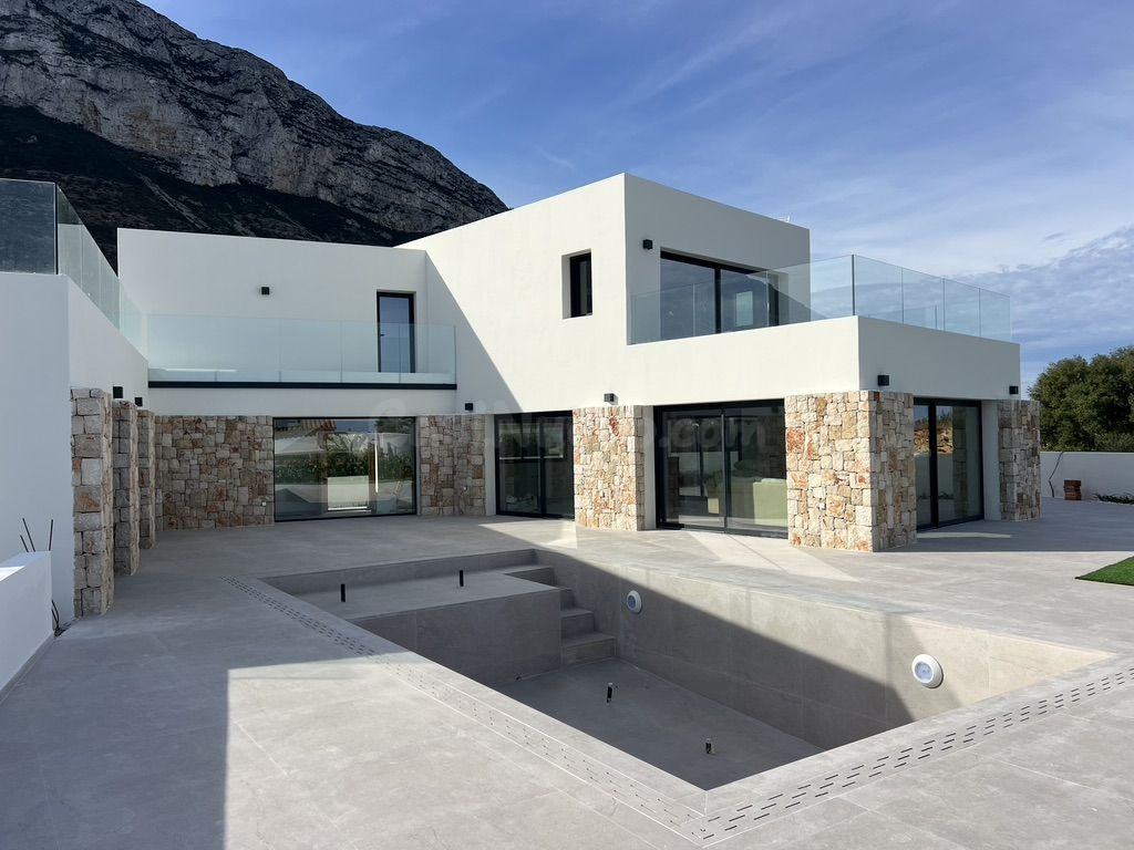 Villa 4 habitaciones 310m² en venta - Costa de la luz